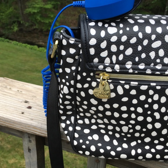 SOLD - Betsey Johnson telephone bag that plugs into some cell phones and works! - Picture 4 of 7